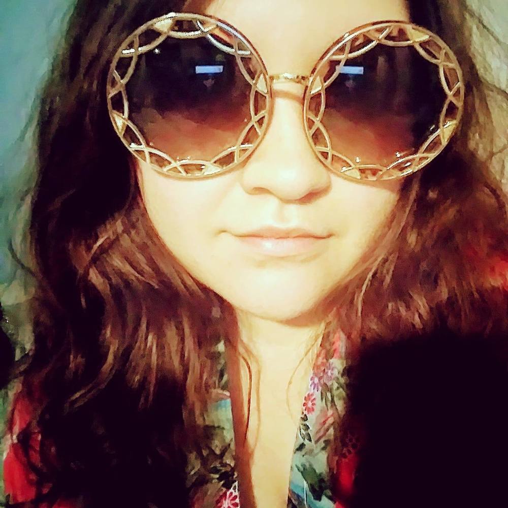 Meet your Posher, April